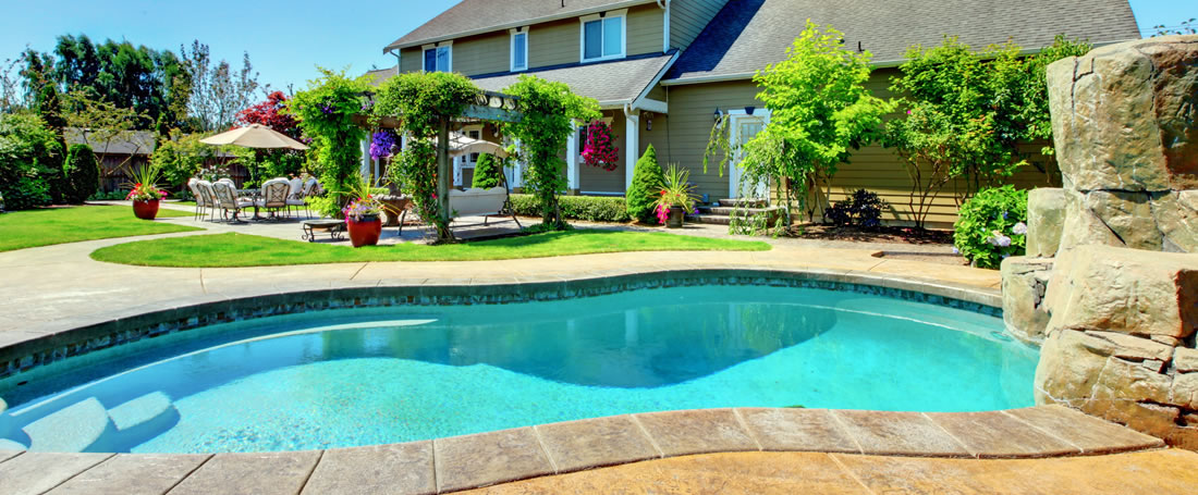 Residential pool maintenance and cleaning service Chicago